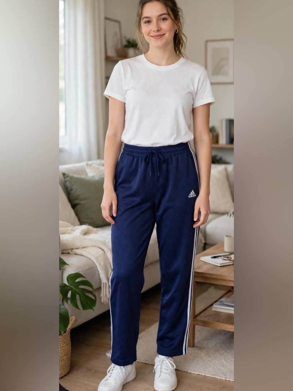 Vintage 2002 Navy Blue Three-Stripe Tricot track Pants Size M